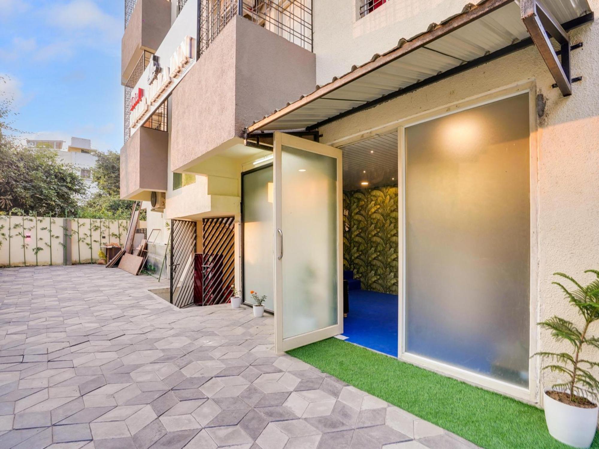 Sakardarā Hotel Royal Villa Inn מראה חיצוני תמונה