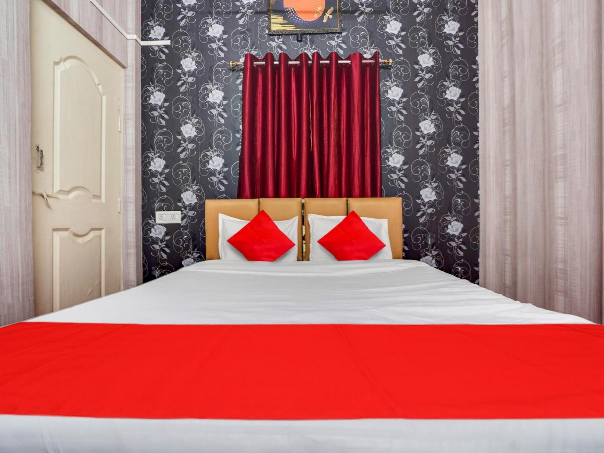 Sakardarā Hotel Royal Villa Inn מראה חיצוני תמונה
